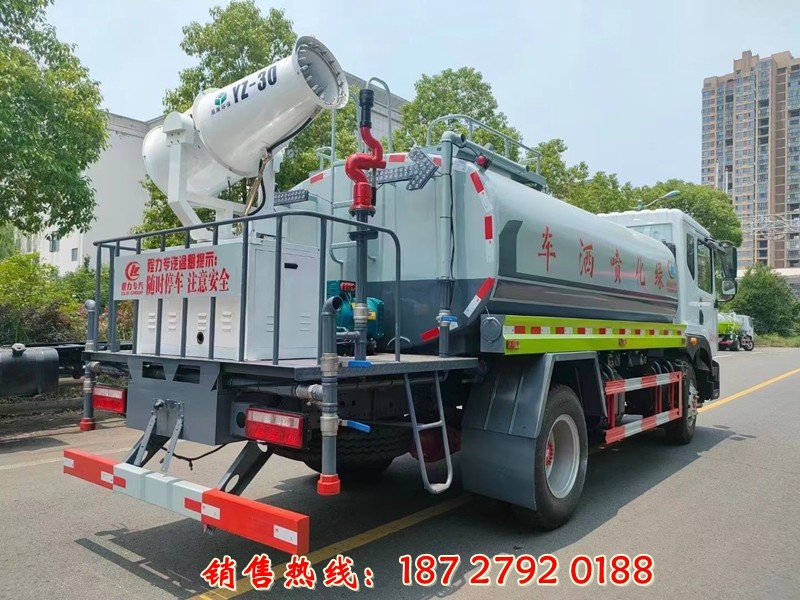 12-15吨洒水车 直降一万限时促销中（可分期付款）