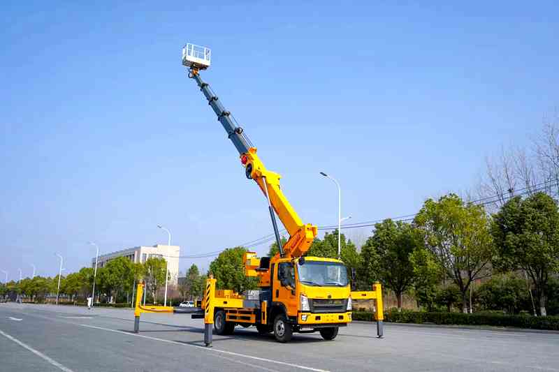23米高空作业车