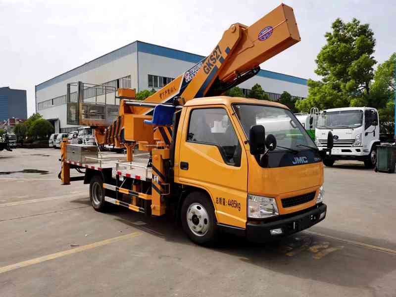 高空作业车