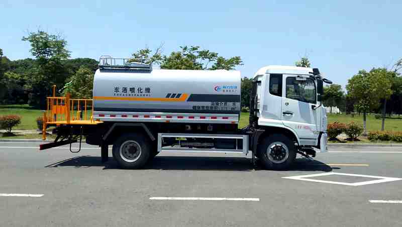 最便宜12方洒水车