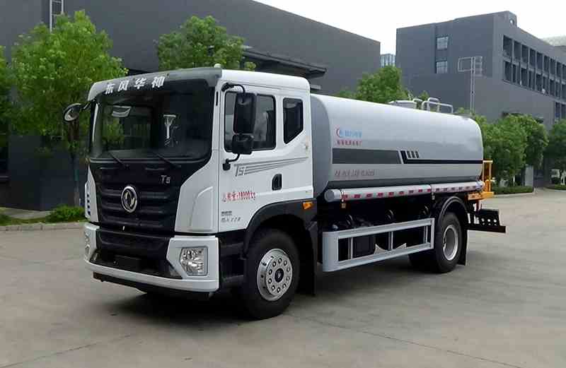15方洒水车