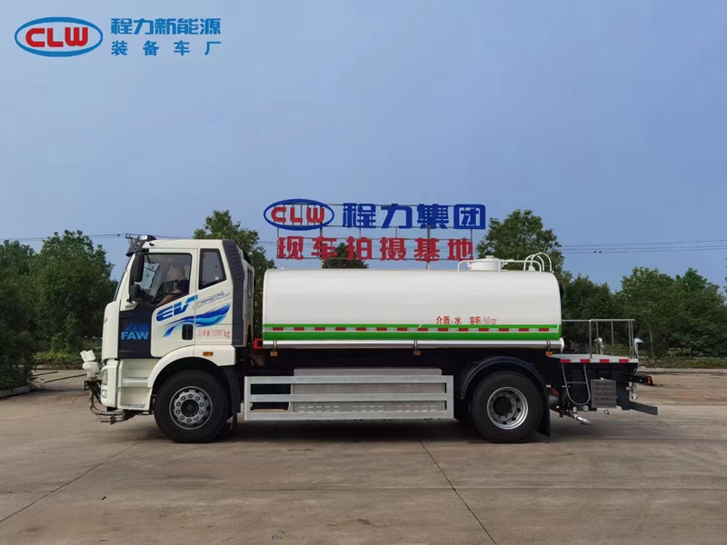 纯电动洒水车