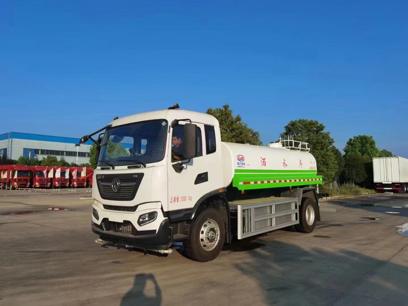 东风天锦纯电动洒水车