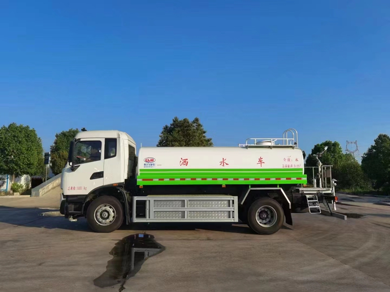 新能源洒水车