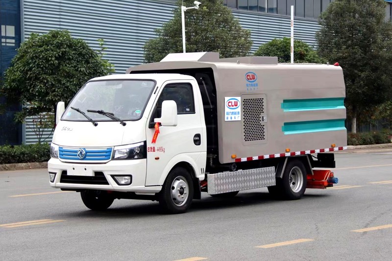 纯电动吸尘车