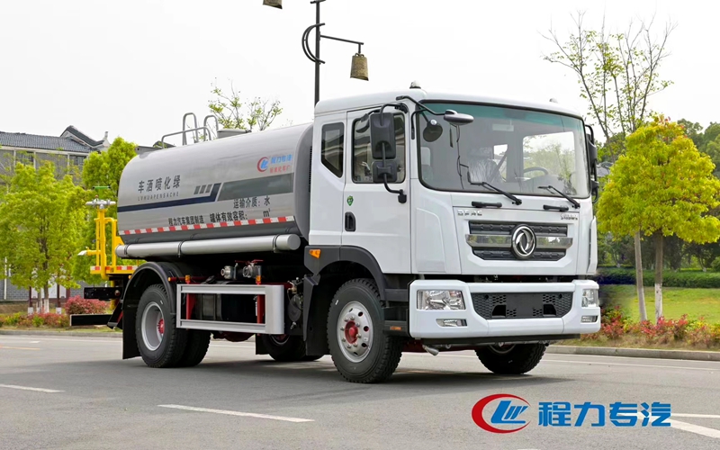 15方洒水车