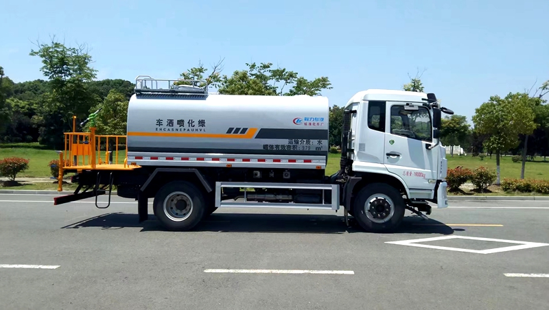 12吨洒水车