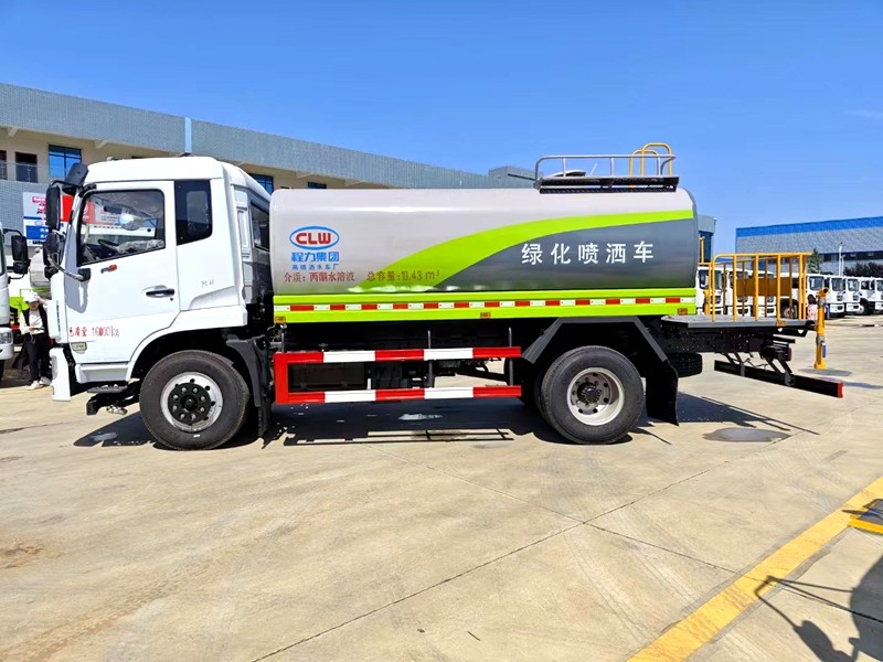 12吨洒水车