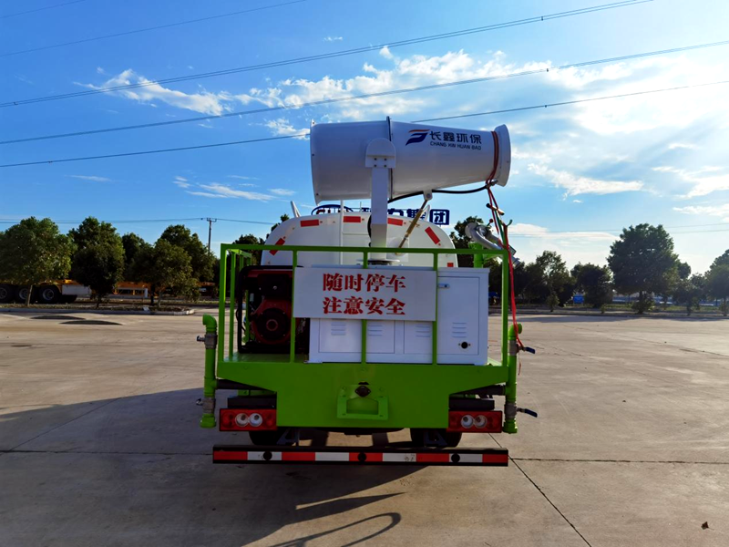 5方洒水车