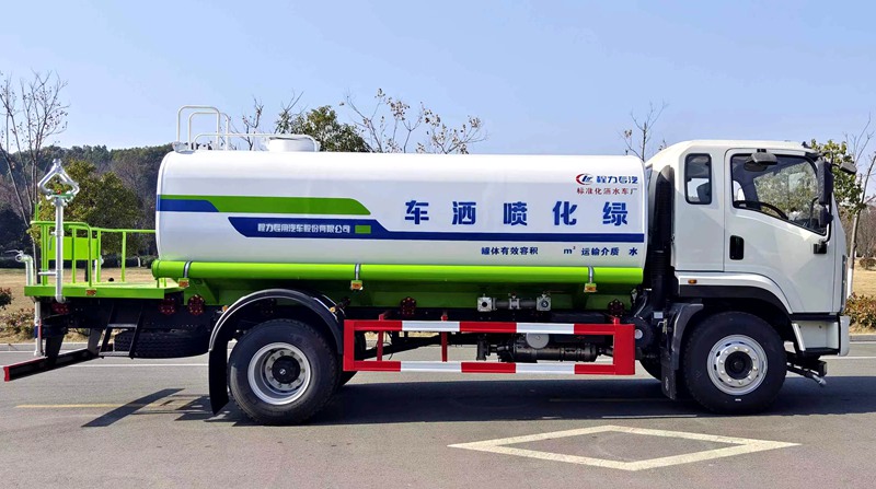 程力洒水车