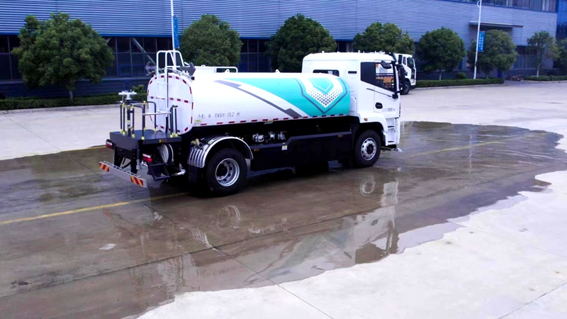 程力新能源18吨洒水车