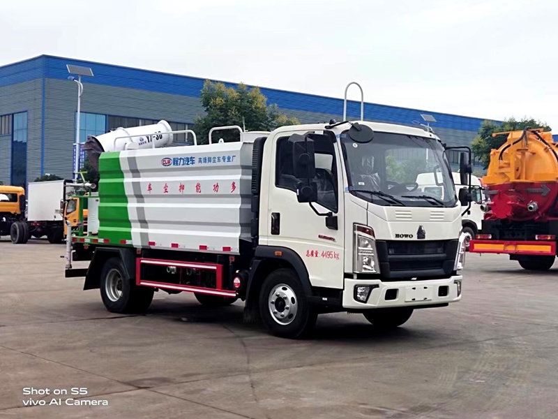 程力蓝牌洒水车